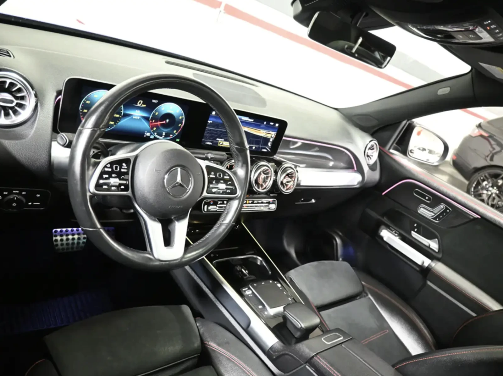 Mercedes-Benz GLB 250 2021 Mercedes-Benz GLB 250 4MATIC, снимка 8 - Автомобили и джипове - 55941539