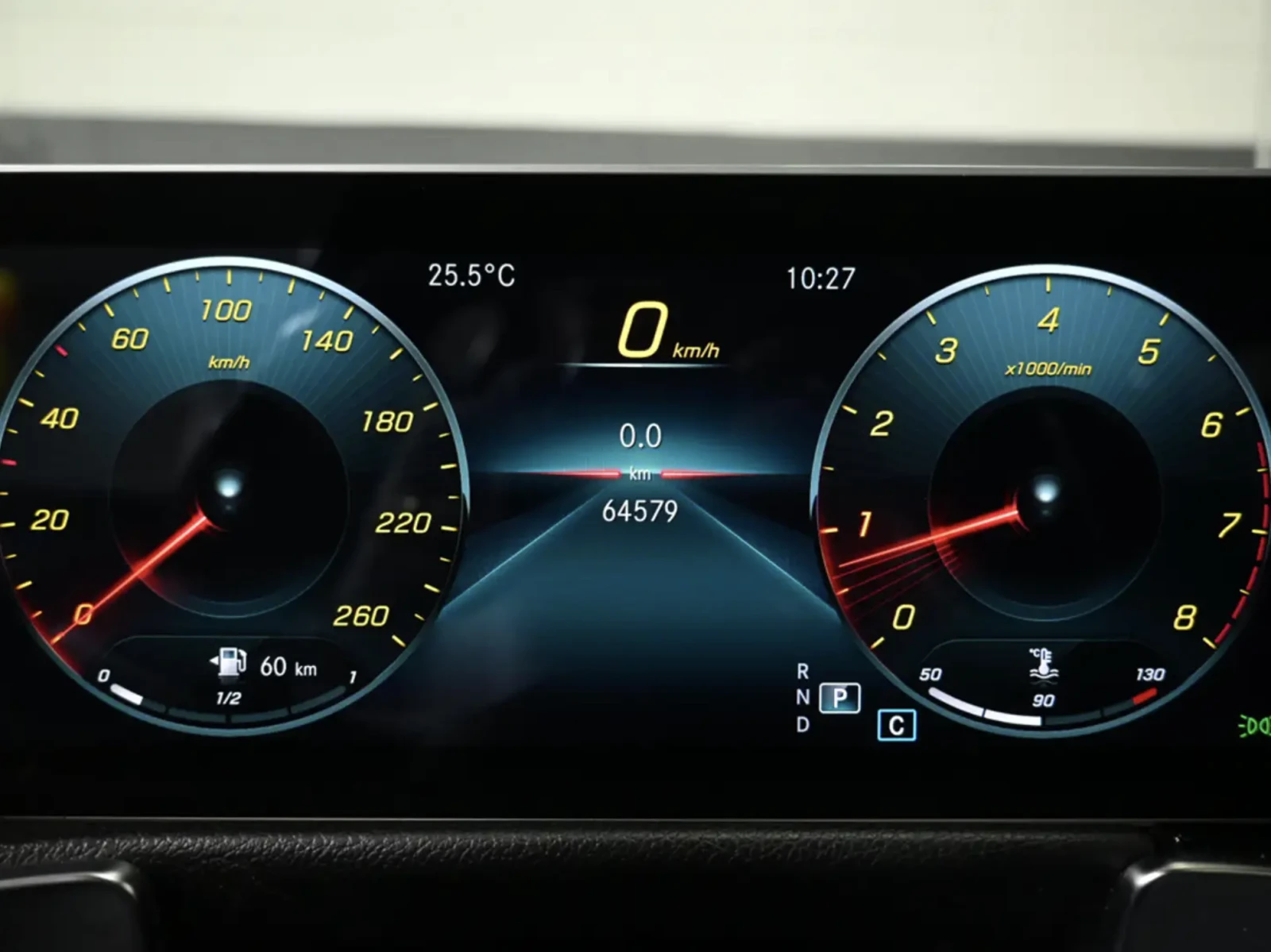 Mercedes-Benz GLB 250 2021 Mercedes-Benz GLB 250 4MATIC, снимка 10 - Автомобили и джипове - 55941539