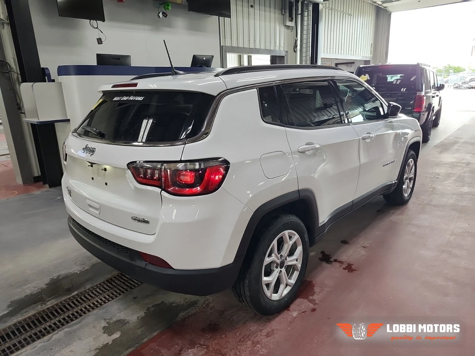 Jeep Compass, снимка 3 - Автомобили и джипове - 55955786