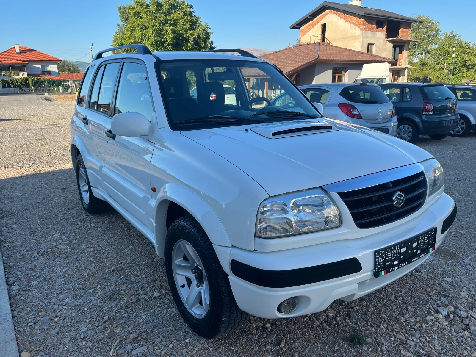 Suzuki Grand vitara 2.0HDi Facelift, снимка 3 - Автомобили и джипове - 55965574
