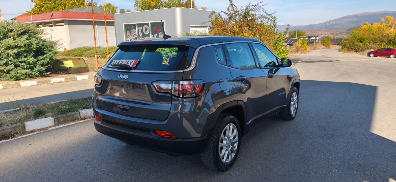 Jeep Compass 1.6, снимка 3 - Автомобили и джипове - 56585471