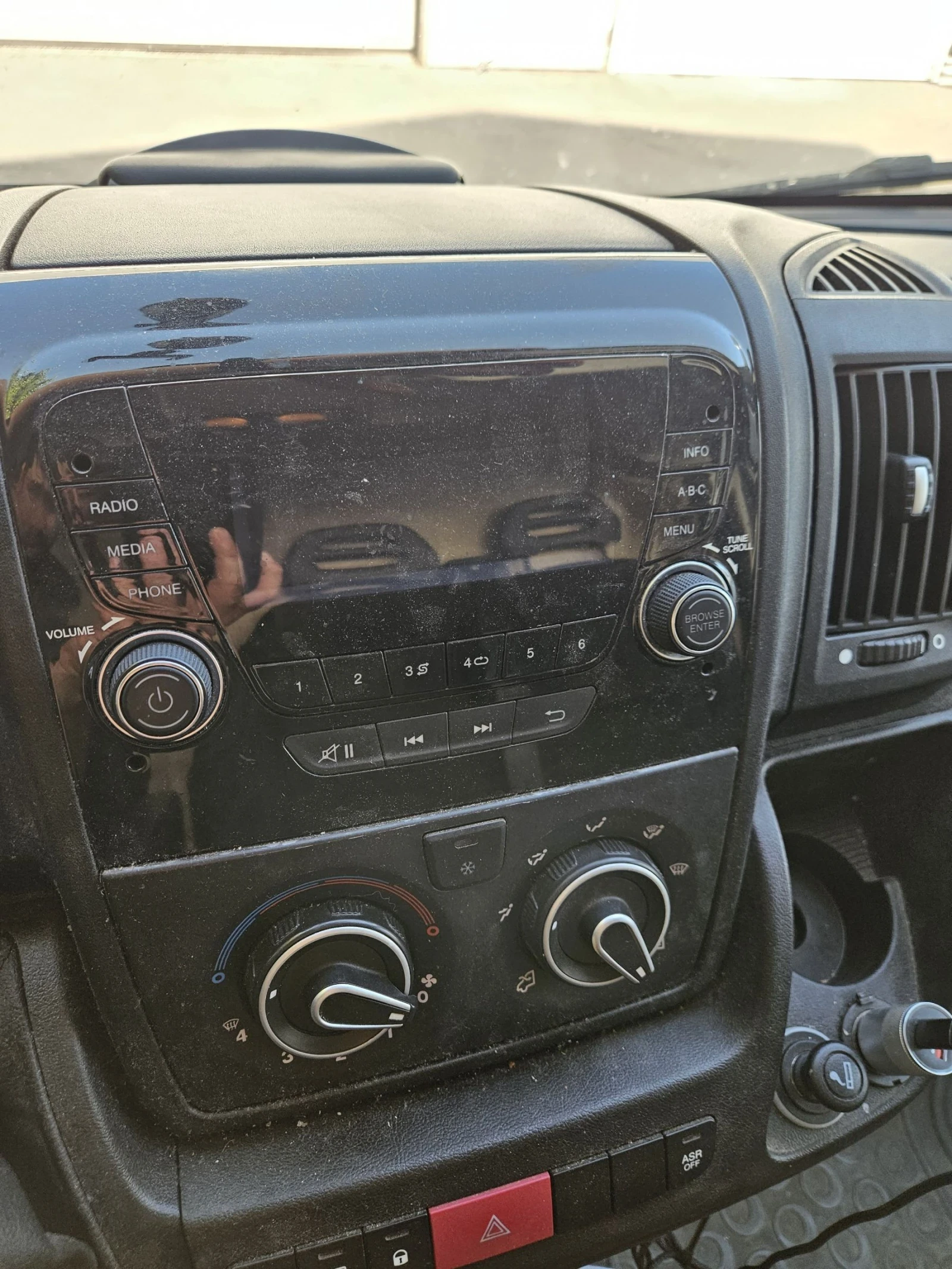 Citroen Jumper 2.2 130 к.с. - изображение 3