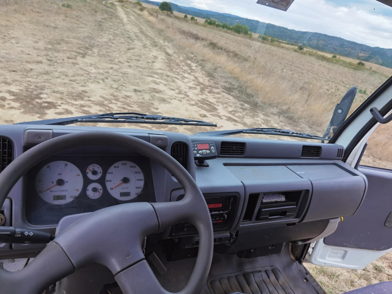 Nissan Capstar, снимка 10 - Бусове и автобуси - 56191572