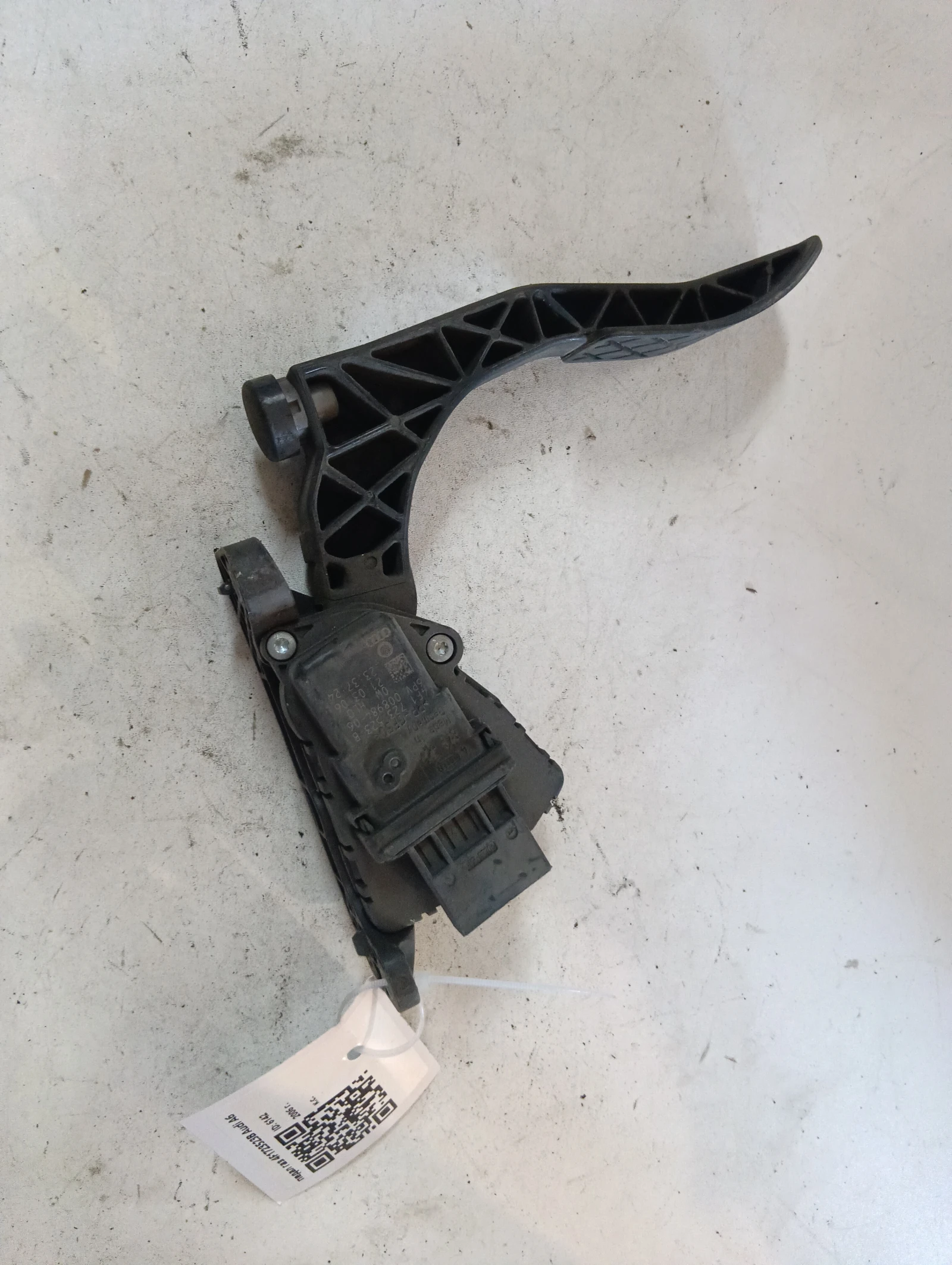 педал газ 4F1723523B Audi A6