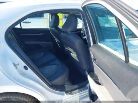 Toyota Camry 2.5l Xle, снимка 8