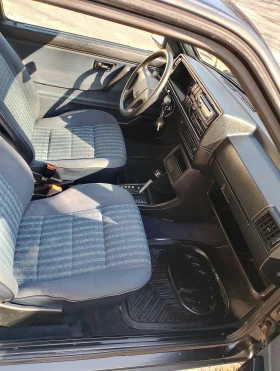 VW Golf 1.8 моно .автоматик ! .хидравлика ! , снимка 8