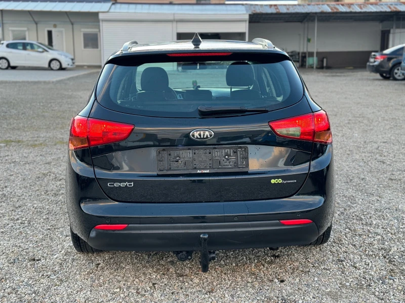 Kia Ceed 1.6d 130hp EVRO5B, снимка 6 - Автомобили и джипове - 44264831