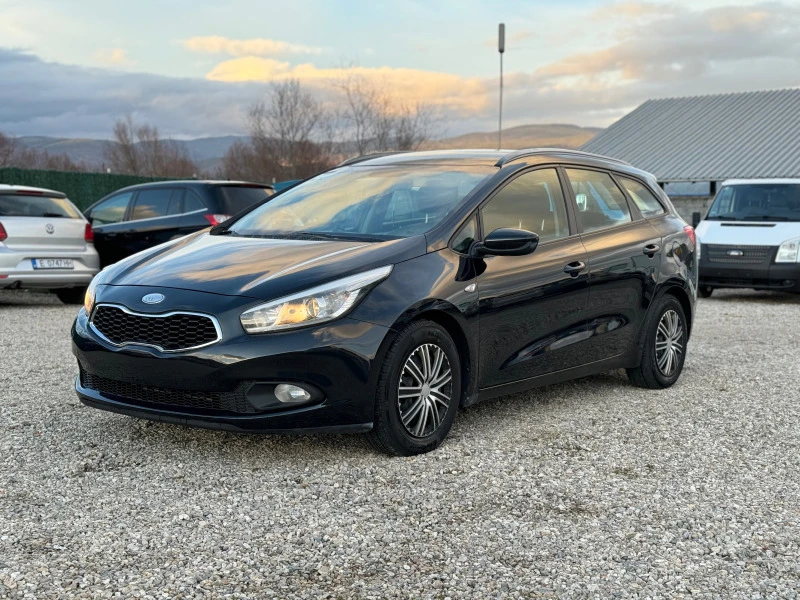 Kia Ceed 1.6d 130hp EVRO5B, снимка 3 - Автомобили и джипове - 44264831