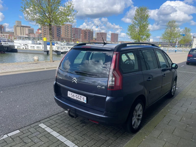 Citroen Grand C4 Picasso 1.8 Газ* EU 4^NL, снимка 8 - Автомобили и джипове - 47493730