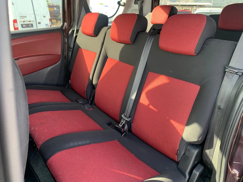 Fiat Doblo 7 местен, снимка 10 - Автомобили и джипове - 46317357