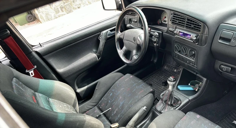 VW Golf ABF, снимка 7 - Автомобили и джипове - 47752880