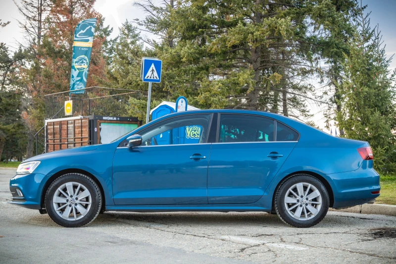 VW Jetta 2.0 TDI, снимка 5 - Автомобили и джипове - 48133984