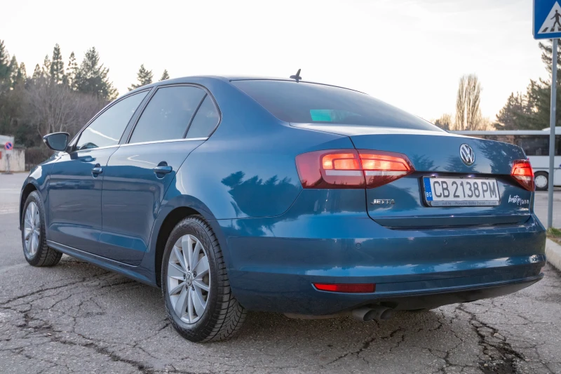 VW Jetta 2.0 TDI, снимка 4 - Автомобили и джипове - 48133984