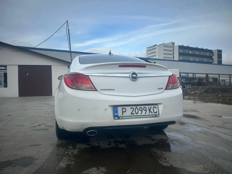 Opel Insignia, снимка 7 - Автомобили и джипове - 52444418