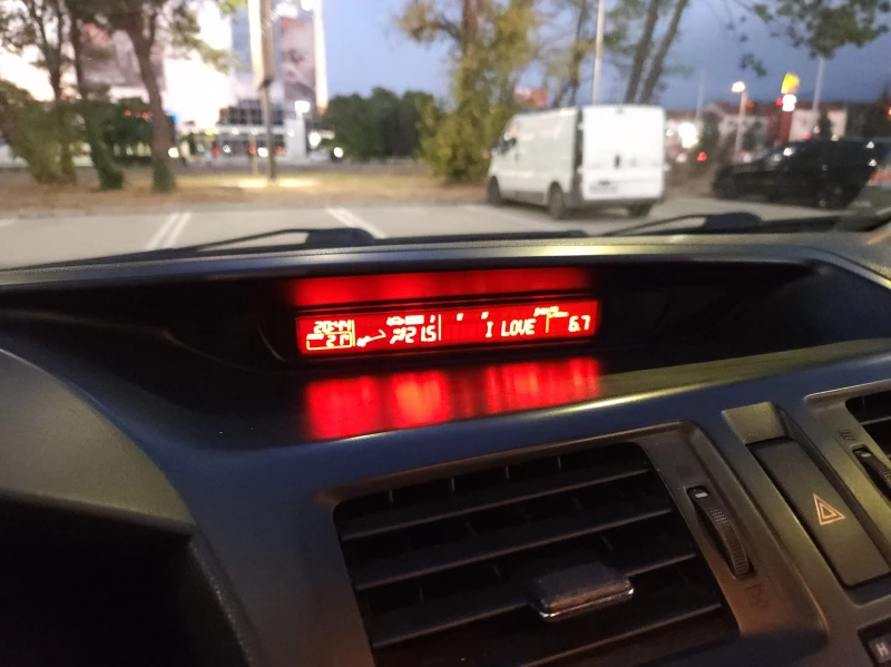 Mazda 5, снимка 10 - Автомобили и джипове - 51457112