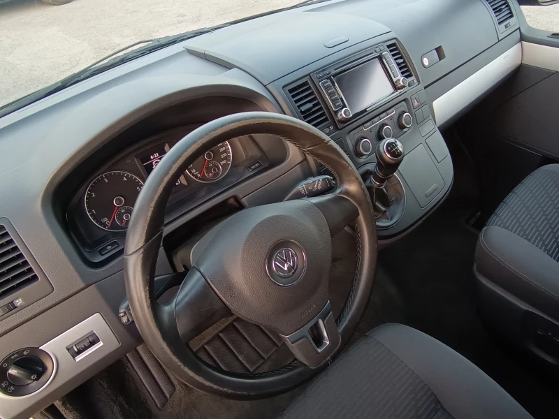VW Multivan 2.0TDI-140к.с.!!! &#34;MULTIVAN-CUP&#34;! ВНОС ШВЕ, снимка 6 - Автомобили и джипове - 52466186