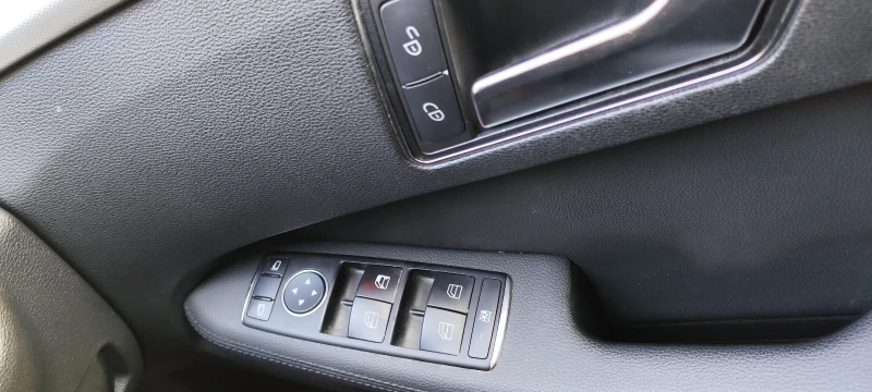 Mercedes-Benz E 250, снимка 6 - Автомобили и джипове - 52788335