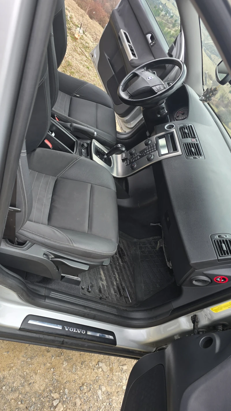 Volvo V50 2.5 T5 AWD, снимка 5 - Автомобили и джипове - 53145670