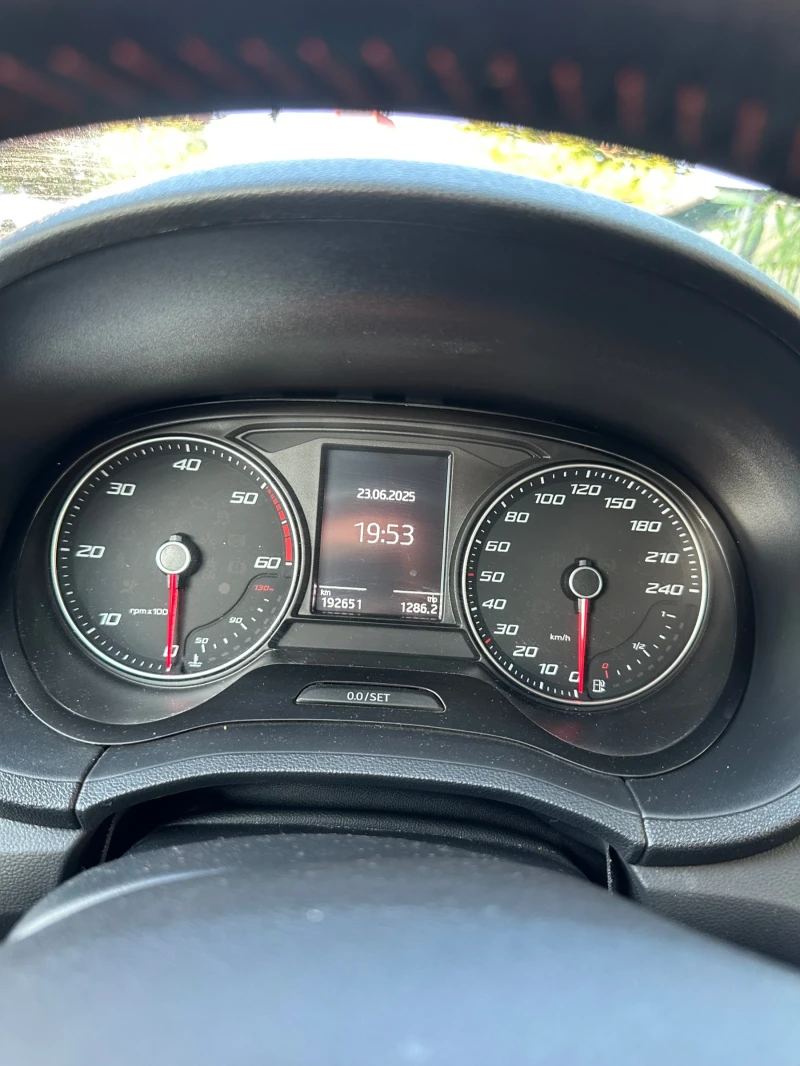 Seat Ibiza, снимка 15 - Автомобили и джипове - 53162838