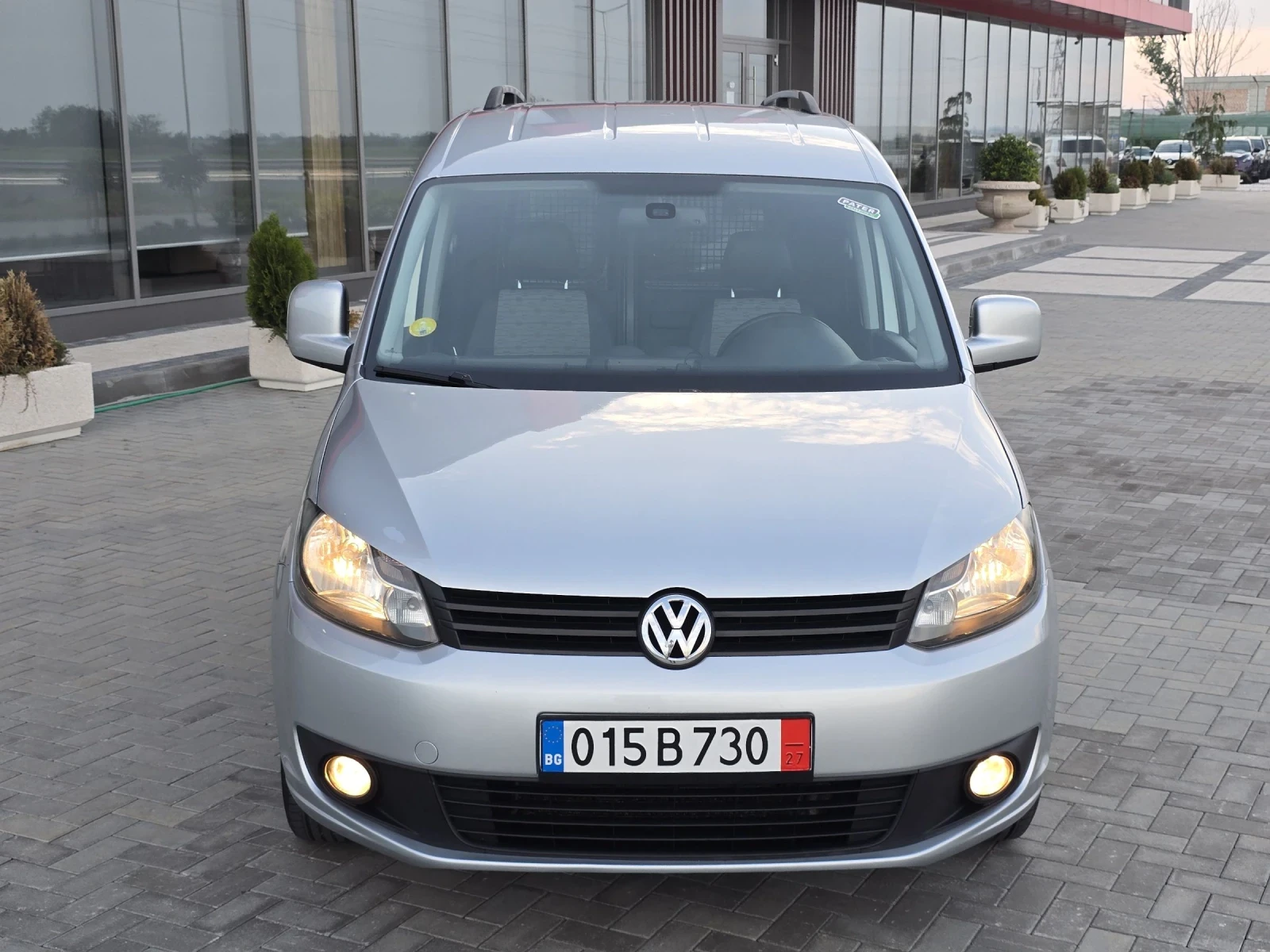 VW Caddy 1.6TDi - изображение 2