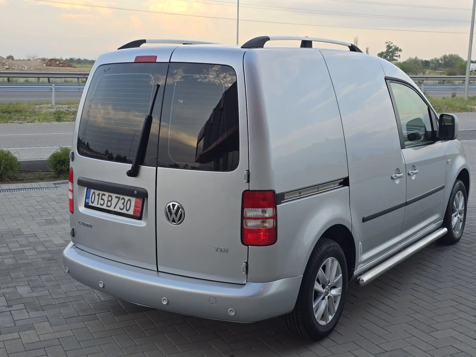 VW Caddy 1.6TDi - изображение 5