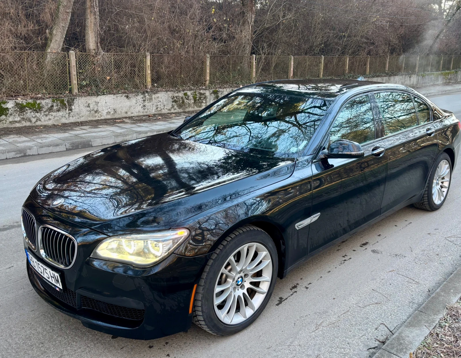 BMW 750  - изображение 3
