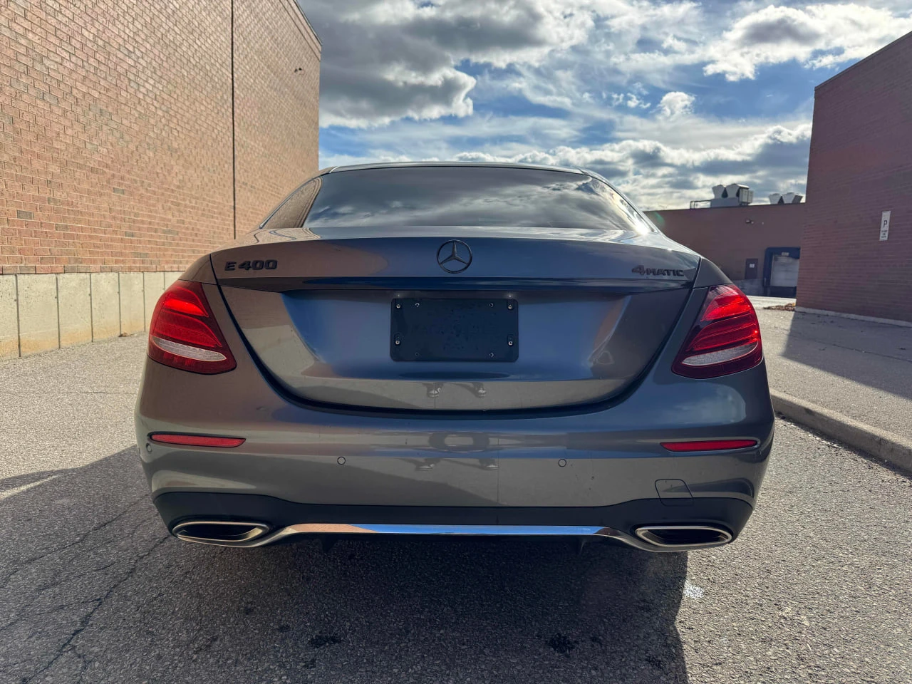 Mercedes-Benz E 400 * АВТО КРЕДИТ* ЦЕНА ДО БГ * СЕРВИЗНА ИСТОРИЯ *  - изображение 4