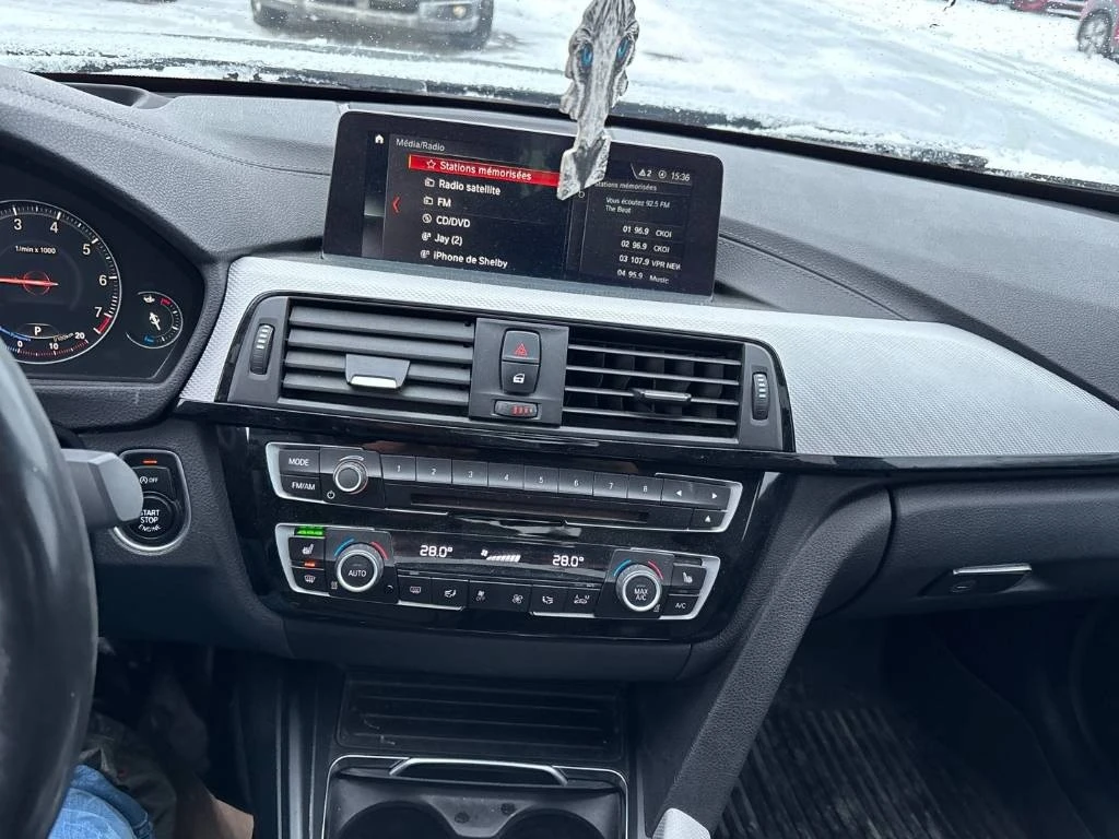 BMW 340 * 340i xDrive Sedan * CARFAX * БЕЗ ПЪРВОНАЧАЛНА ВН - изображение 9