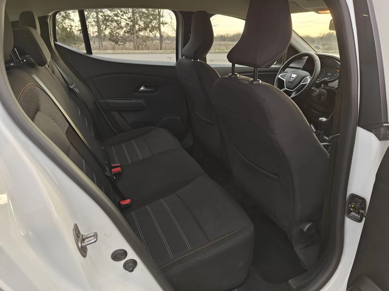 Dacia Sandero Stepway-101��-LPG | Mobile.bg � ����������� 12