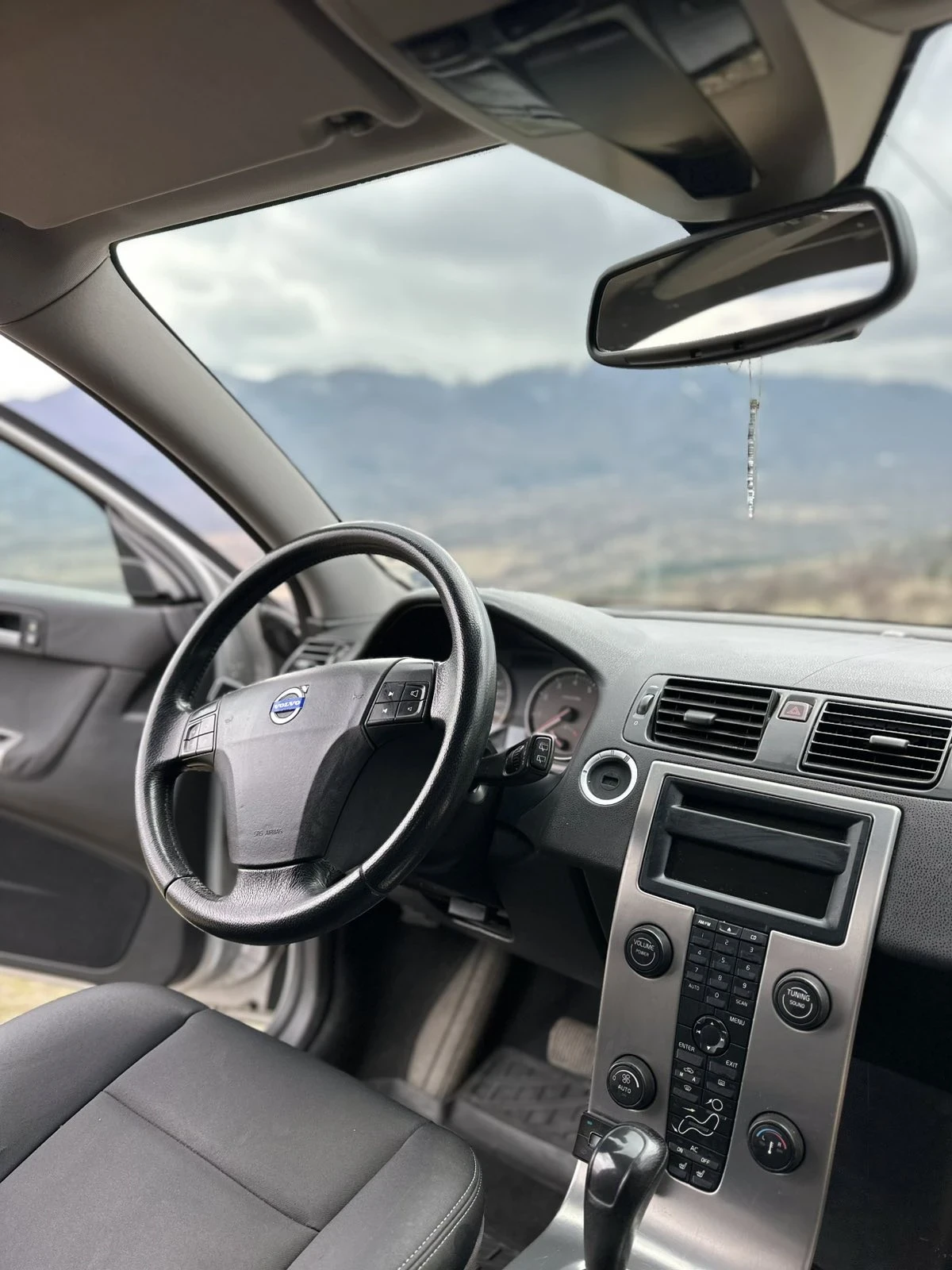 Volvo V50 2.5 T5 AWD - изображение 6