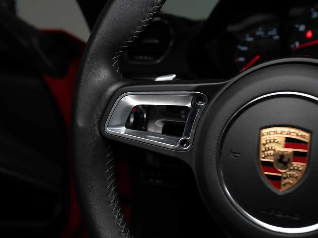 Porsche Boxster  T | PREMIUM PKG | 360 | ПОДГРЕВ | ОБДУХВАНЕ - изображение 9