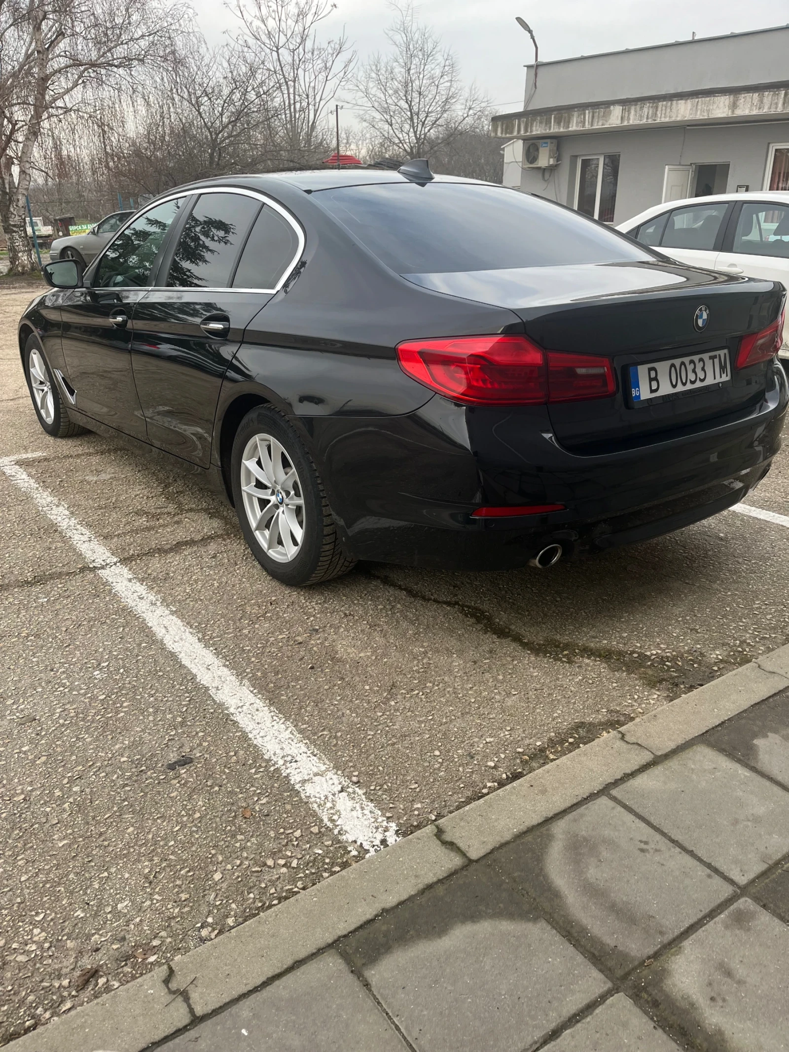 BMW 520, снимка 8 - Автомобили и джипове - 53855325