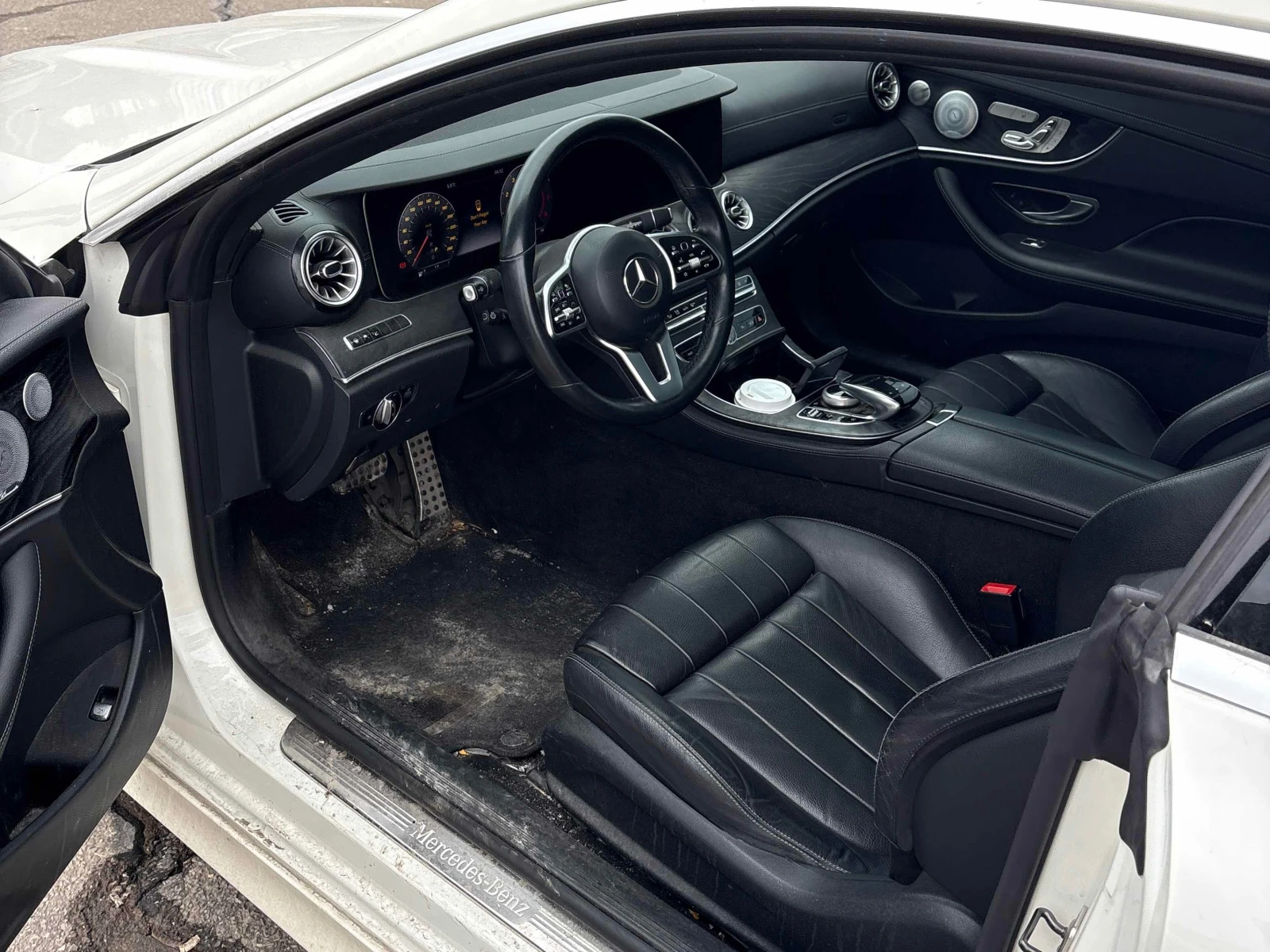 Mercedes-Benz E 450 AMG PK/360/BURMESTER/KEYLESS/ПОДГРЕВ, снимка 5 - Автомобили и джипове - 53937813