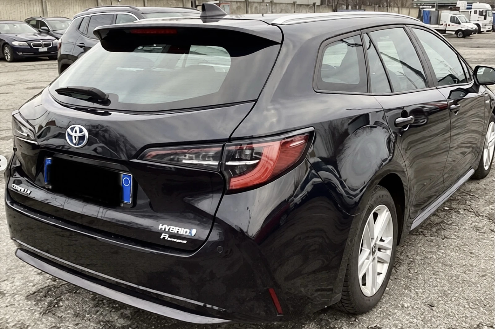 Toyota Corolla Touring Sports, снимка 4 - Автомобили и джипове - 53948245