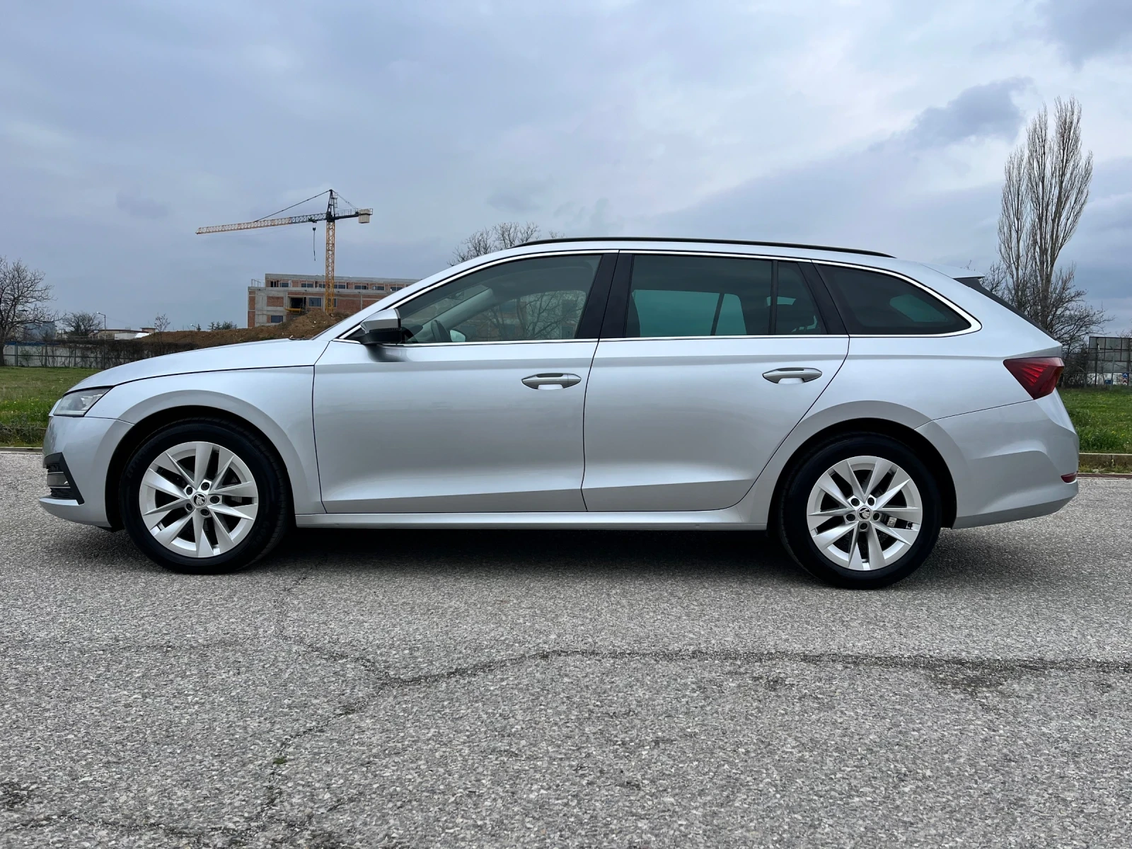 Skoda Octavia 2.0 TDI 150 к.с. DIGITAL 2020 FIRST EDITION!, снимка 8 - Автомобили и джипове - 54058335