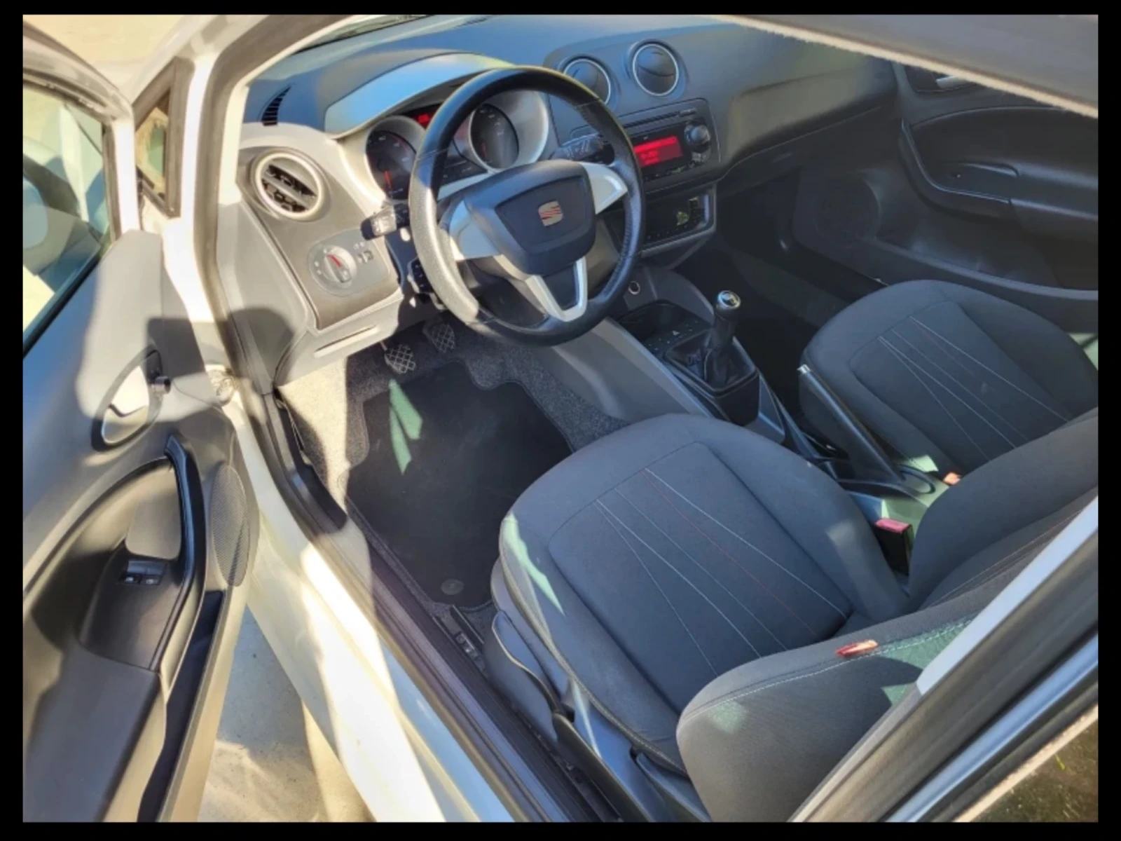 Seat Ibiza 1, 4 - 85кс, снимка 5 - Автомобили и джипове - 54133677