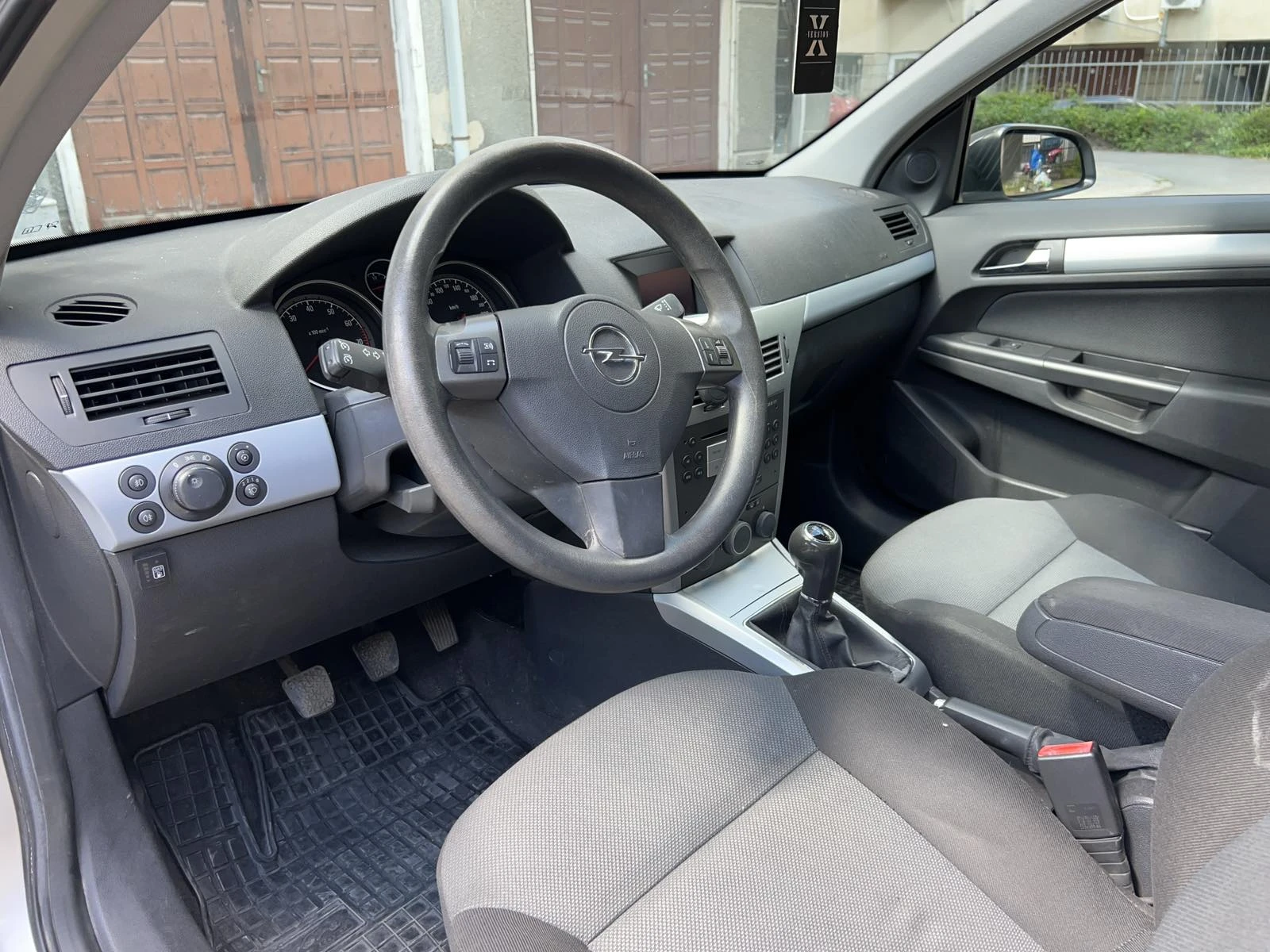 Opel Astra, снимка 7 - Автомобили и джипове - 54452042