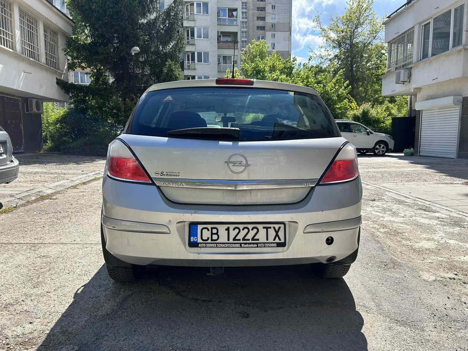 Opel Astra, снимка 12 - Автомобили и джипове - 54452042