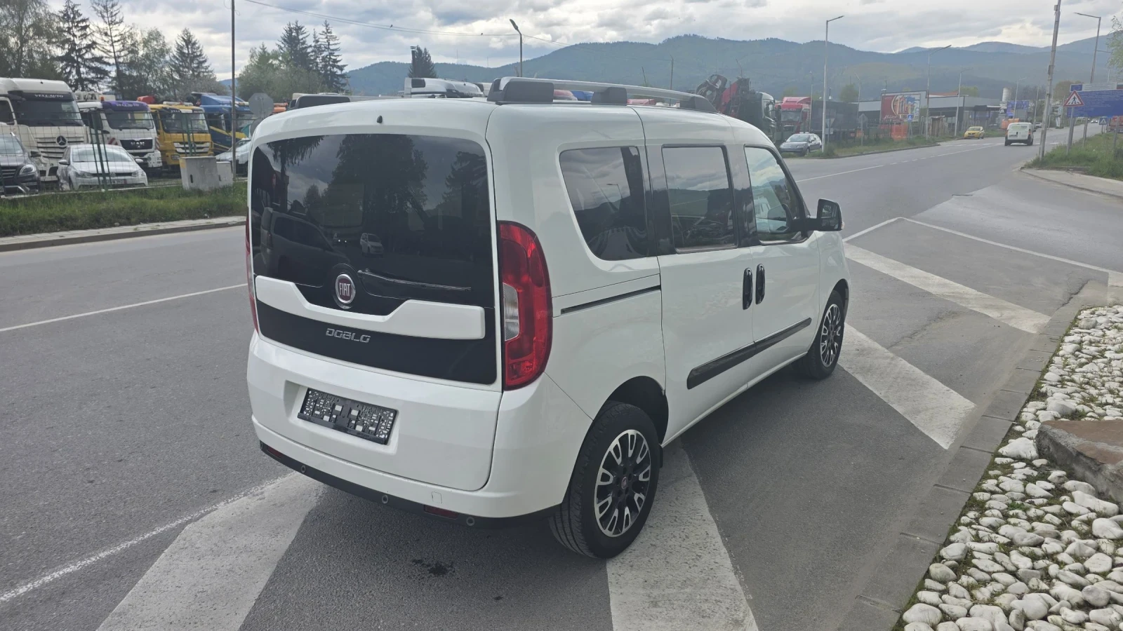 Fiat Doblo 1, 6 MAXI Климатроник, снимка 3 - Автомобили и джипове - 54453771