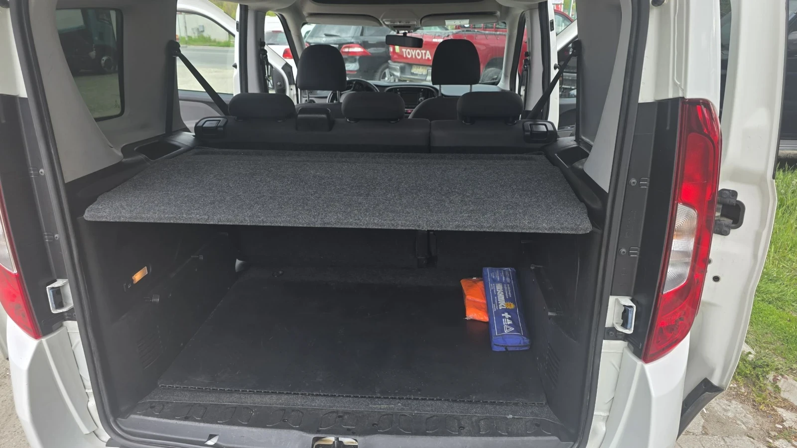 Fiat Doblo 1, 6 MAXI Климатроник, снимка 13 - Автомобили и джипове - 54453771