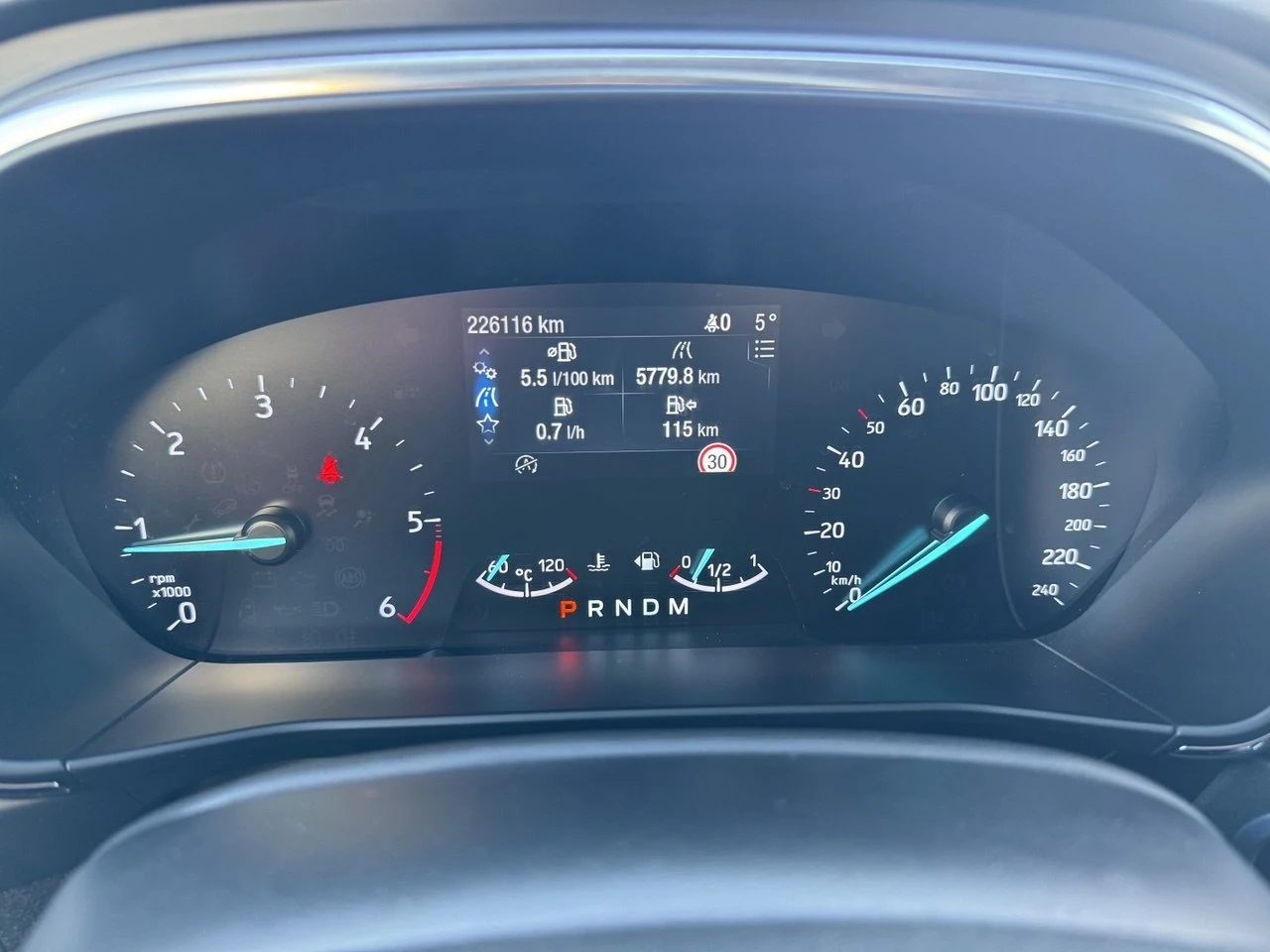 Ford Focus 2.0 TDCI, 150 HP, Auto, Подгрев, снимка 10 - Автомобили и джипове - 54504290