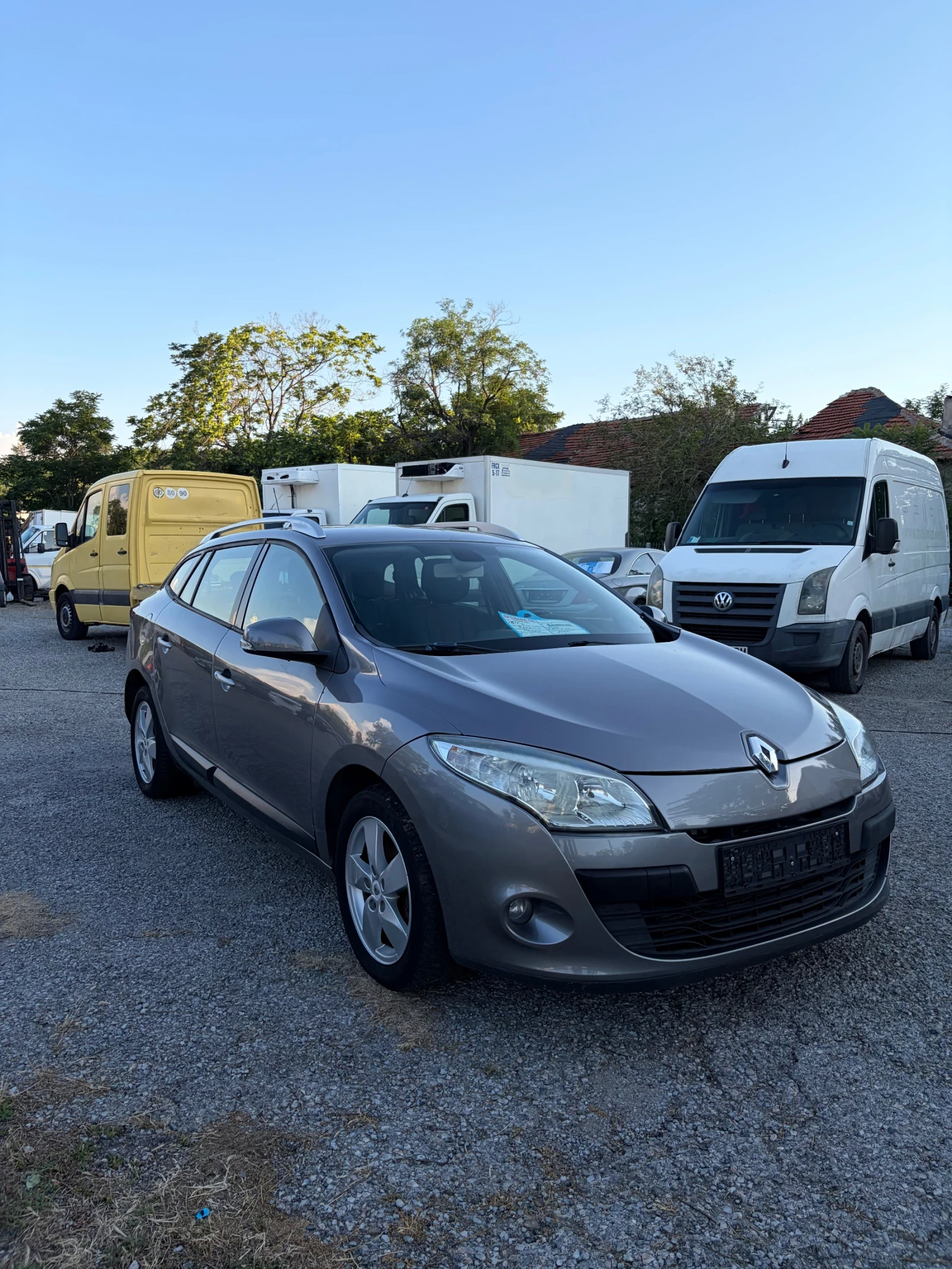 Renault Megane 1.5dci, снимка 7 - Автомобили и джипове - 54737624