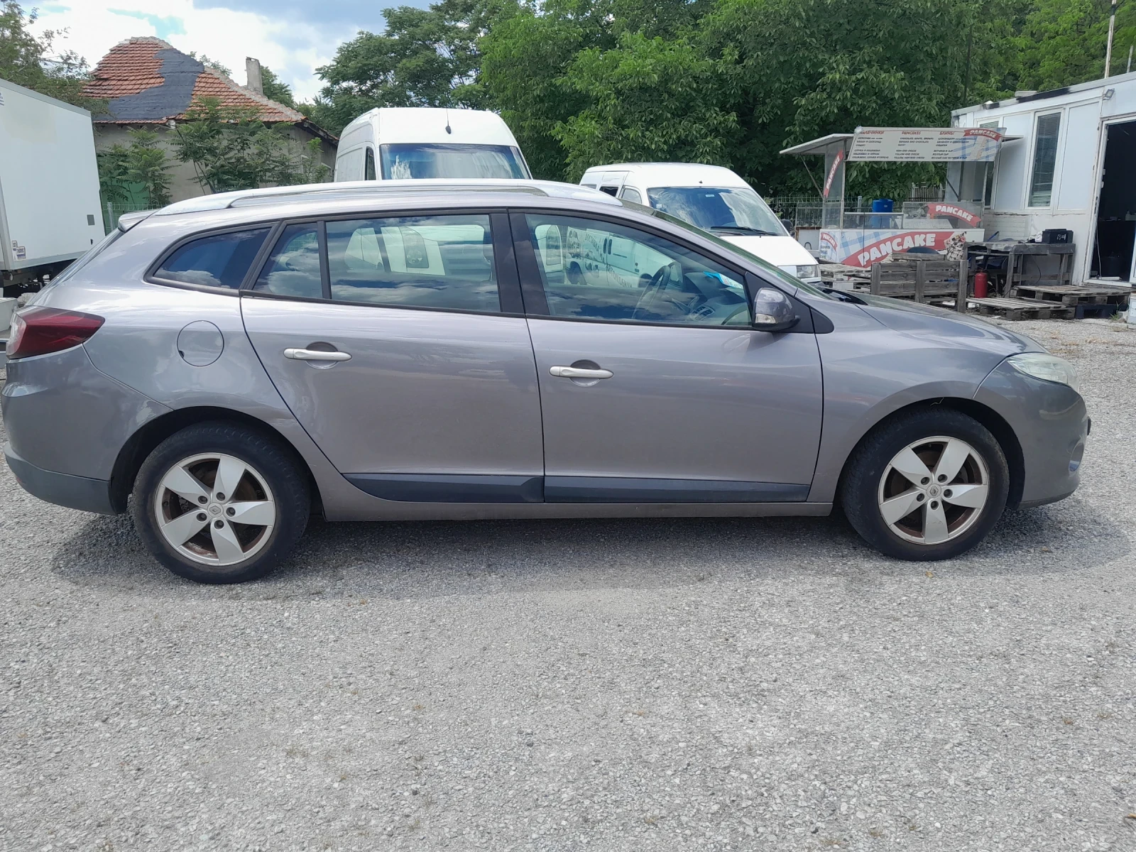 Renault Megane 1.5dci, снимка 6 - Автомобили и джипове - 54737624