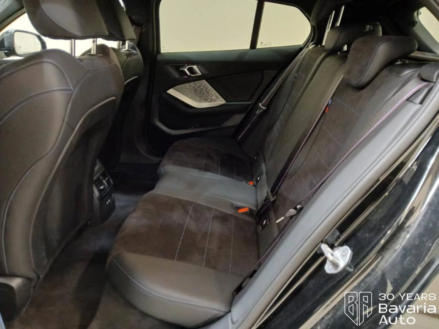 BMW 120 M Sport Paket, снимка 7 - Автомобили и джипове - 55306327