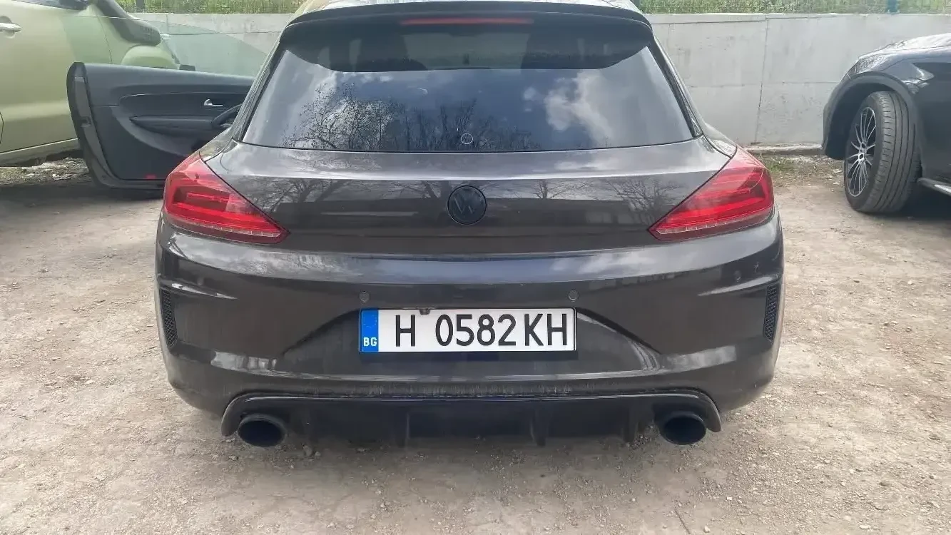 VW Scirocco 2.0 TSI R, снимка 2 - Автомобили и джипове - 55325425