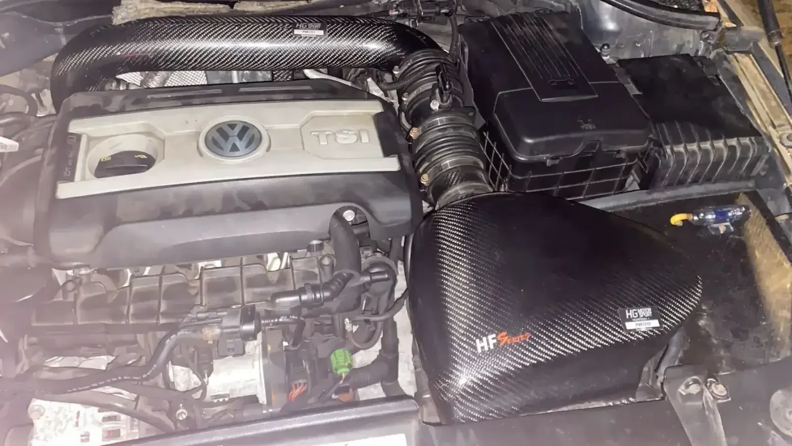 VW Scirocco 2.0 TSI R, снимка 12 - Автомобили и джипове - 55325425