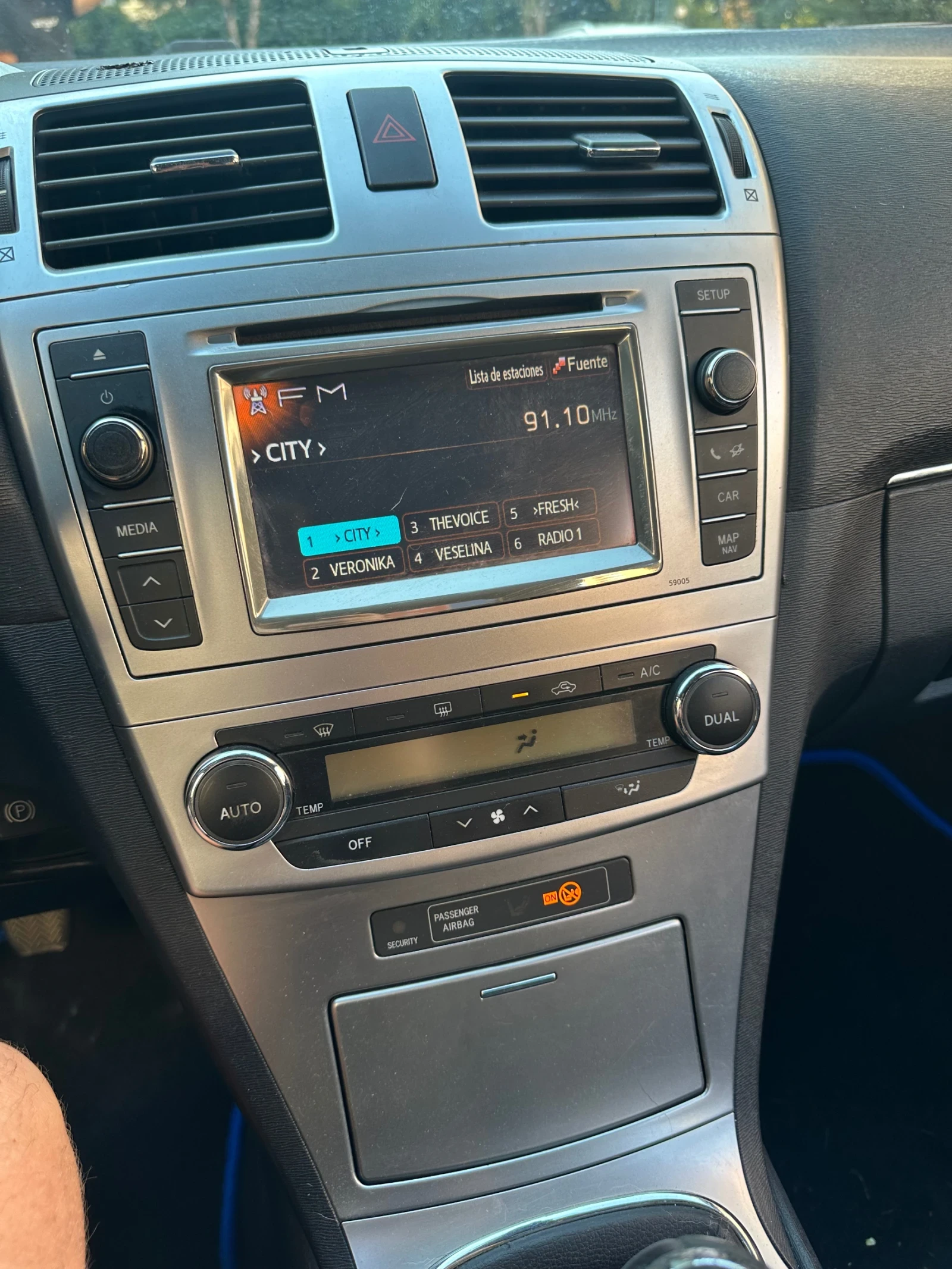 Toyota Avensis 2012 | Mobile.bg � ����������� 11