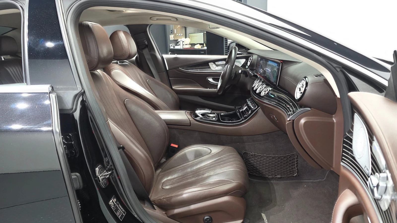 Mercedes-Benz CLS 450 4MATIC AMG Line, снимка 10 - Автомобили и джипове - 55573089