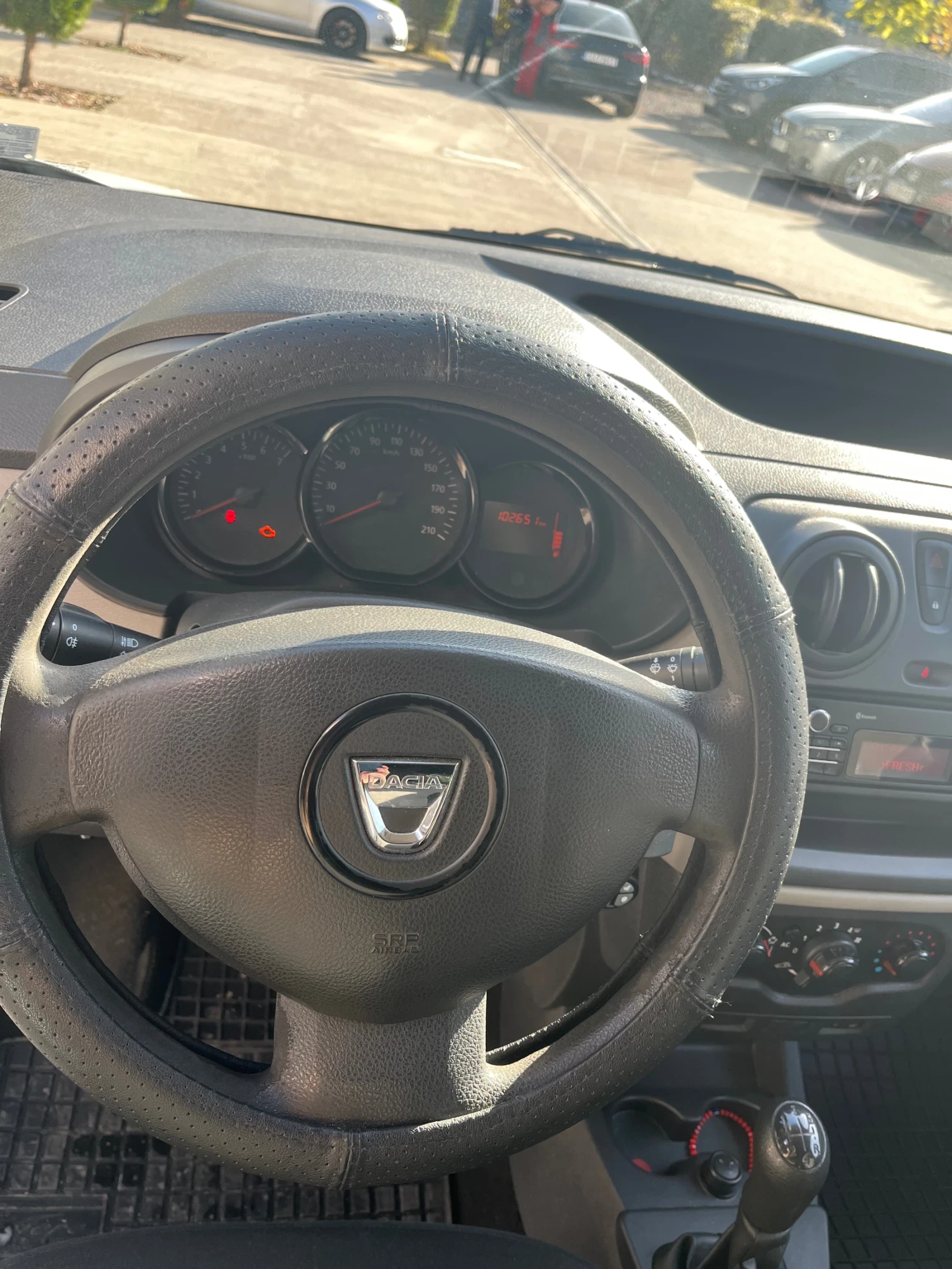 Dacia Dokker 1.5 Dci, снимка 6 - Автомобили и джипове - 56598204