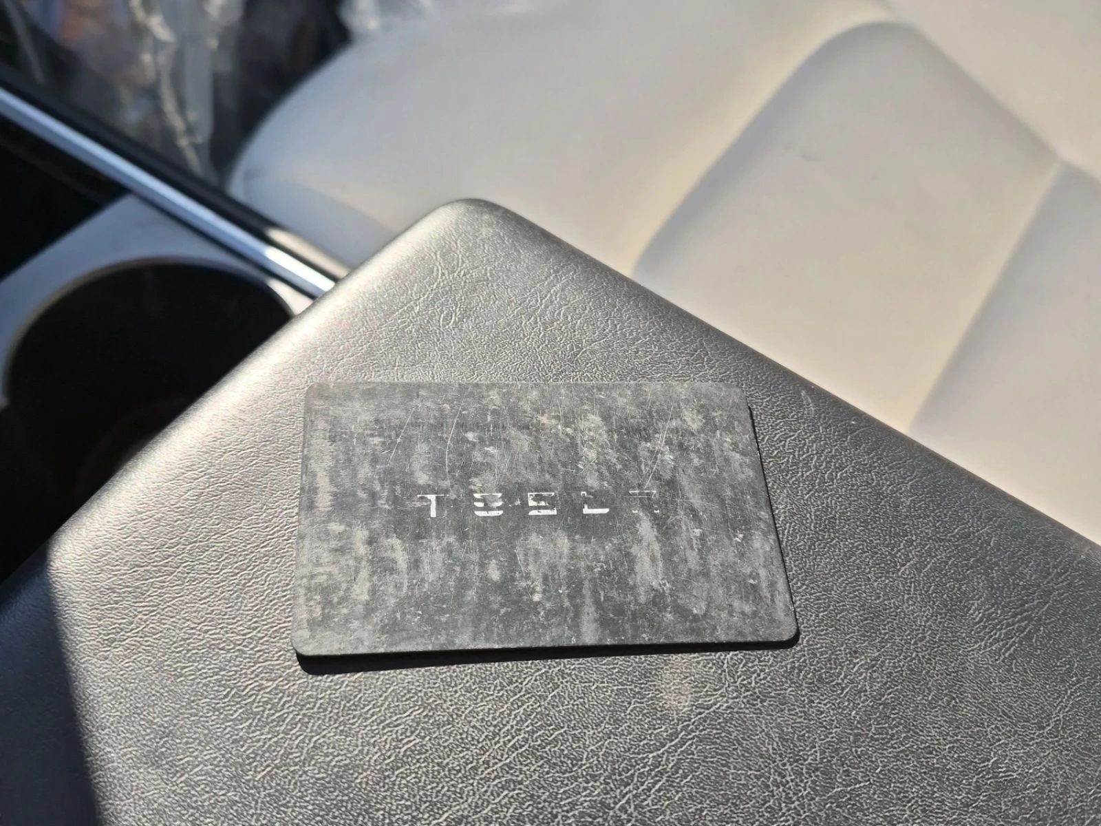 Tesla Model Y, снимка 12 - Автомобили и джипове - 56716992